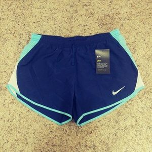 Nike small women's navy shorts